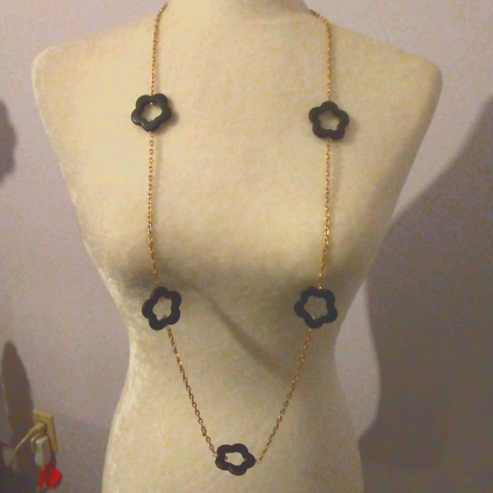 Necklace - Picture 3 of 6